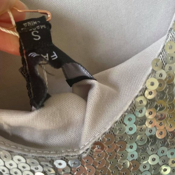 Backless Dress  - Cocktail, Holiday Party - Picture 4 of 4